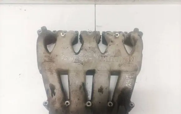 Renault Laguna I Intake manifold 7700599987