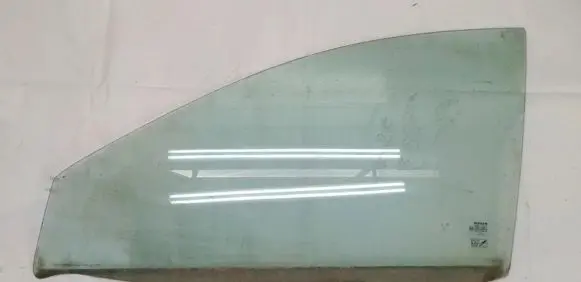 Nissan Almera Tino Front door window glass four-door