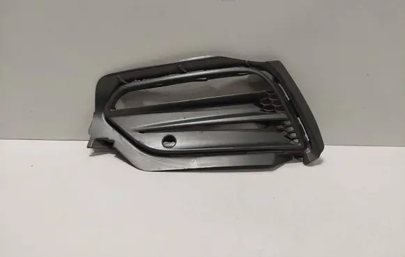 Front bumper lower grill