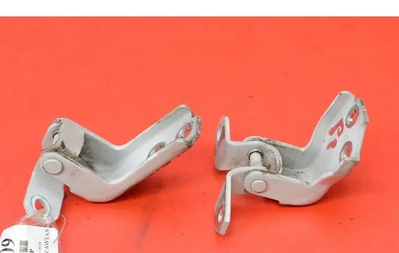 Suzuki Grand Vitara II Front door hinge set