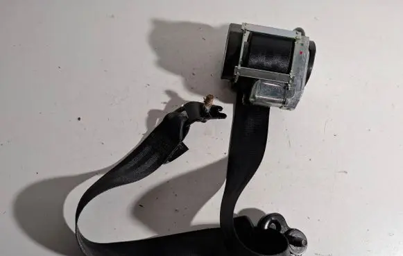 Volvo V60 Rear seatbelt 39823323 616159000