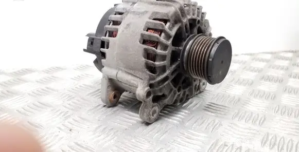 Audi A3 S3 A3 Sportback 8P Generator/alternator 03L903023A