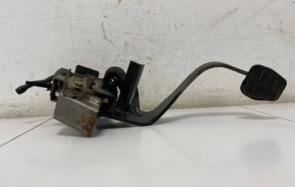 Clutch pedal
