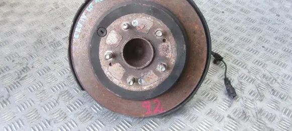 Honda CR-V Rear wheel hub spindle/knuckle 