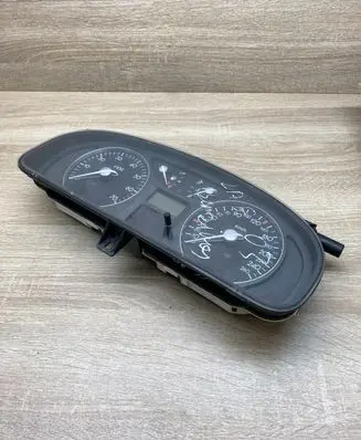 Renault Laguna II Speedometer (instrument cluster) 8200218884