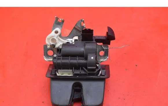Volkswagen PASSAT CC Tailgate/trunk/boot lock/catch/latch 3G0827505C