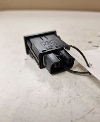 Toyota Corolla Verso AR10 Headlight level height control switch 8415202021 37139