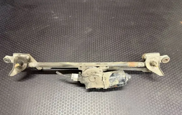 Mazda 6 Front wiper linkage and motor 8492002390
