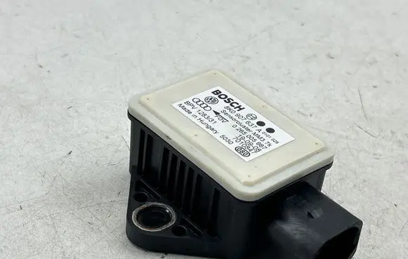 Audi A4 S4 B8 8K ESP acceleration yaw rate sensor 8K0907637A 7010847 0265005667