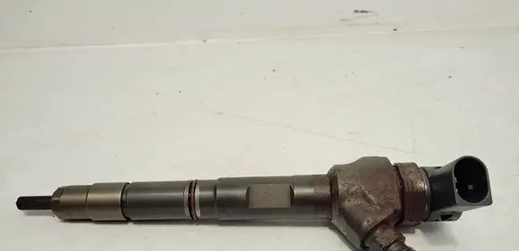 Volkswagen Golf VII Fuel injector 04L130277G 0445110477