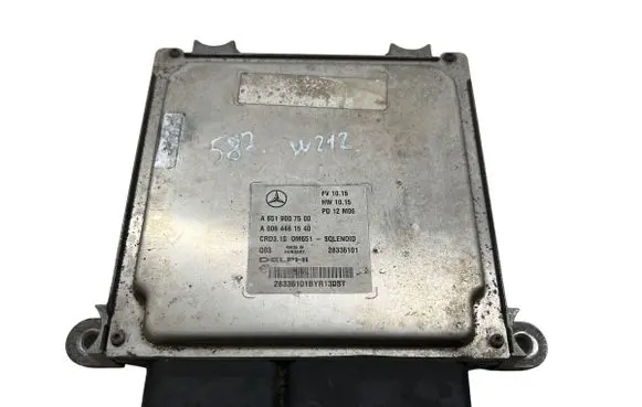 Mercedes-Benz E AMG W212 Engine control unit/module A6519007500 A0064461540