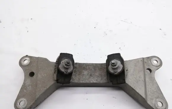 BMW 1 F20 F21 Gearbox mount 6788825