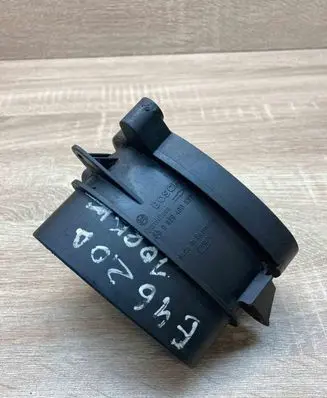 BMW 3 E46 Mass air flow meter 0928400527
