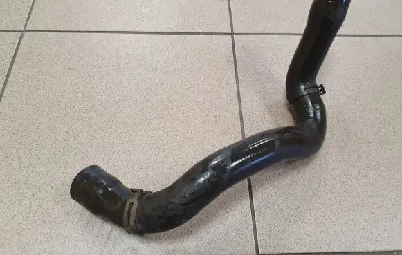Volkswagen Touran I Engine coolant pipe/hose 1K0122101DG