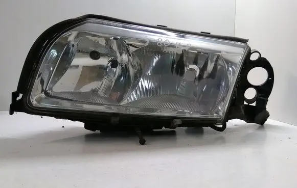 Volvo S80 Headlight/headlamp 30698861