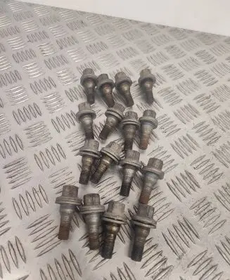 Citroen DS5 Nuts/bolts 