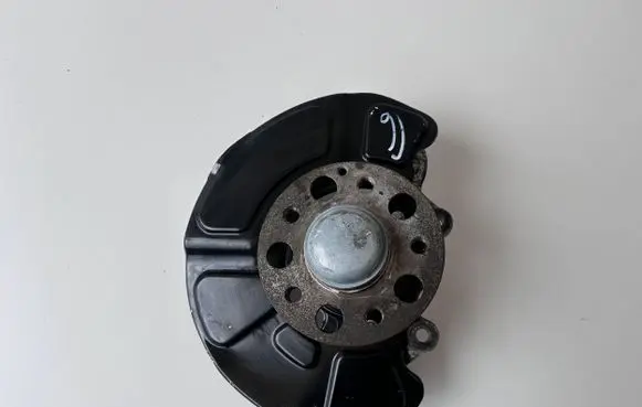 Mercedes-Benz E W212 Front wheel hub 2124201244