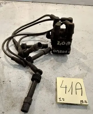 Opel Omega B1 High voltage ignition coil 1208051
