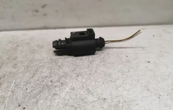 Volkswagen Golf V Outside/external air temperature sensor 1J0973702