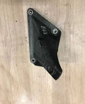 BMW 7 E65 E66 Engine mounting bracket 6758419 13807410 AC46000