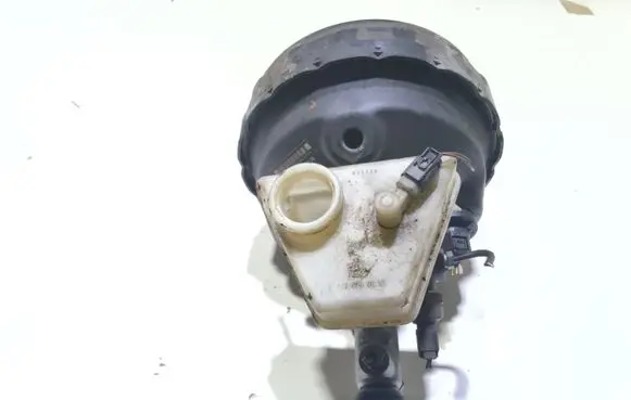 Mercedes-Benz C W203 Brake booster A0054300230