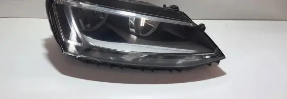 Volkswagen Jetta VI Headlight/headlamp 17502102 09SSB594