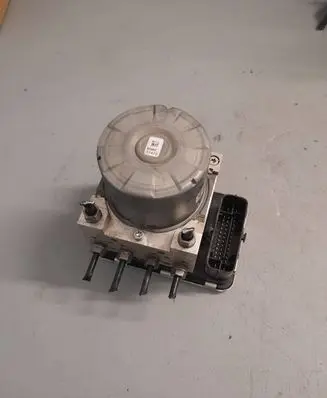 Volkswagen Caddy ABS Pump 7E0907379P