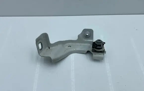 BMW 2 F44 Fender mounting bracket 7450381 2299