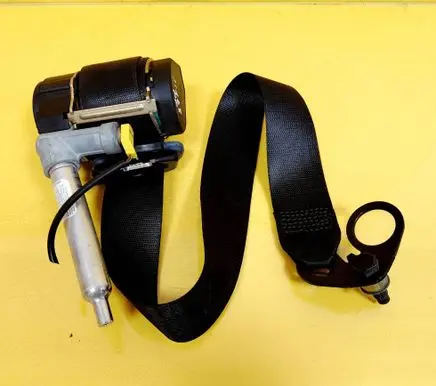 Mercedes-Benz A W168 Front seatbelt 0560838801