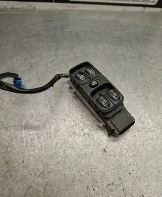 Mercedes-Benz C W203 Electric window control switch a2038210479 210104NQ