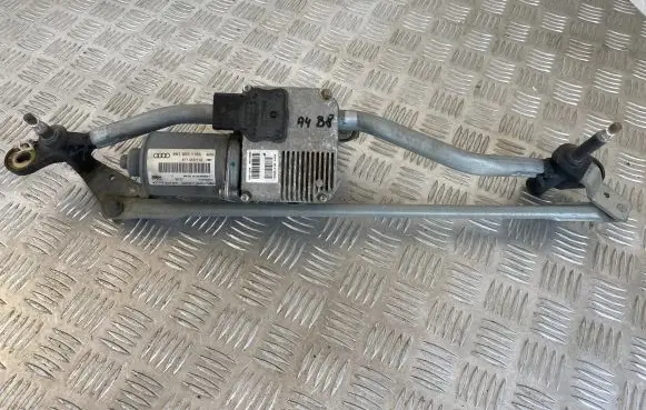 Audi A4 S4 B8 8K Front wiper linkage and motor 8K1955119A 405116 8T1955119