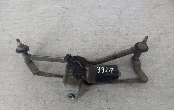 Peugeot 206 CC Front wiper linkage 