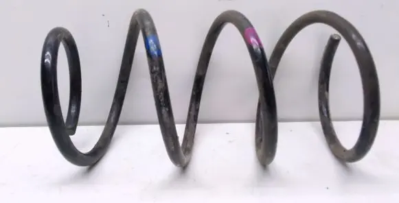 Toyota Avensis T220 Front coil spring