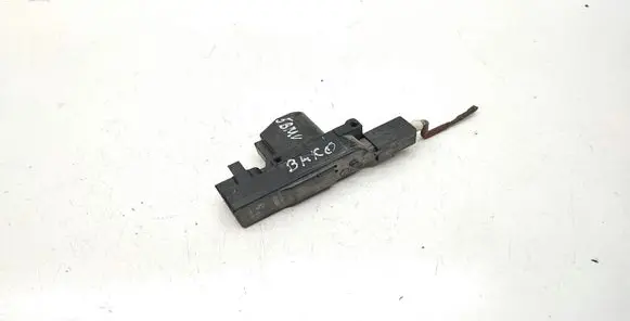 Fuel tank cap lock motor
