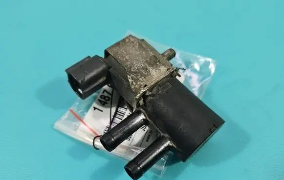 Suzuki Grand Vitara II Turbo solenoid valve K5T48574 IMPRK1487628