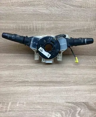 Nissan Almera Tino Wiper turn signal indicator stalk/switch 25560AV765 25540AV600
