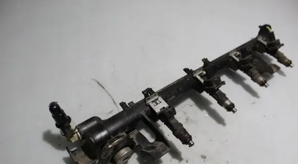 Ford Fiesta Fuel main line pipe 2Y3476886