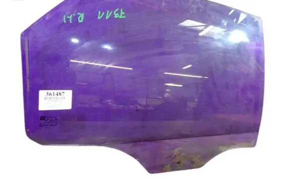 Opel Vectra C Front door window glass four-door 