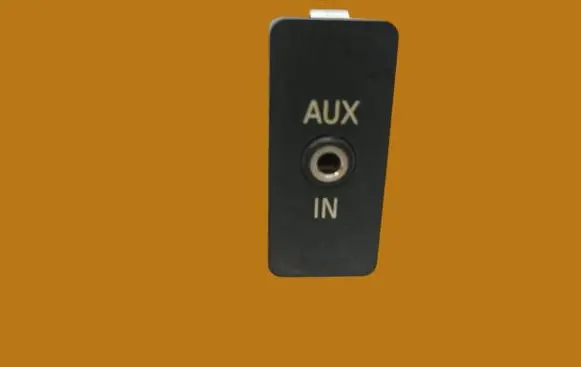 BMW 1 E81 E87 AUX in-socket connector 6930561