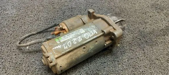 Mercedes-Benz Vito Viano W639 Starter motor 0051511301