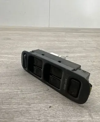 Suzuki Liana Electric window control switch