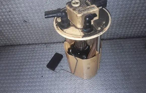 Opel Corsa D In-tank fuel pump 13252214