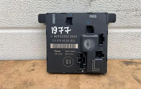 Mercedes-Benz E W211 Other control units/modules 2118704026 00006805