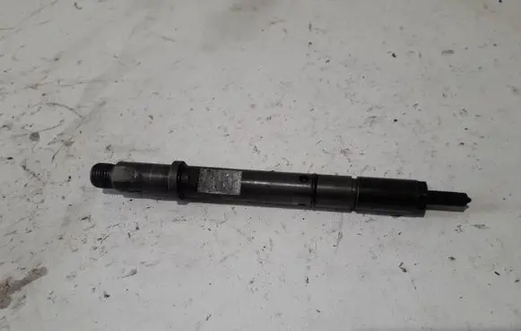Audi A6 S6 C5 4B Fuel injector 059130201F