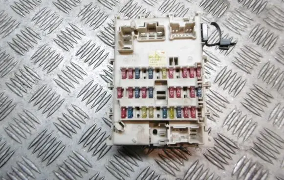 Nissan Almera N16 High voltage junction box 243505M310