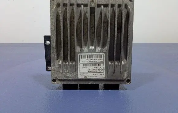 Nissan Note (E11) Engine control unit/module ECU 8200399038