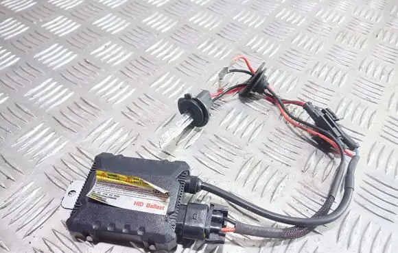 KIA Sorento Headlight ballast module Xenon 1032200360