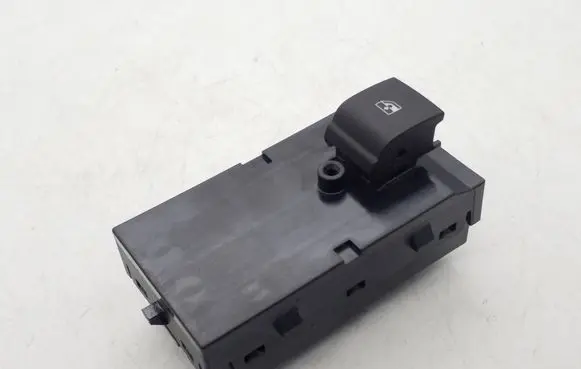 Buick Encore I Electric window control switch 13408446