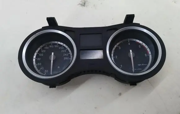 Speedometer (instrument cluster)
