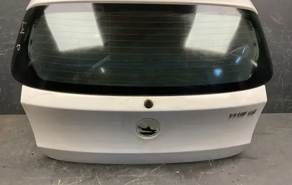 BMW 1 E81 E87 Tailgate/trunk/boot lid 43R001583